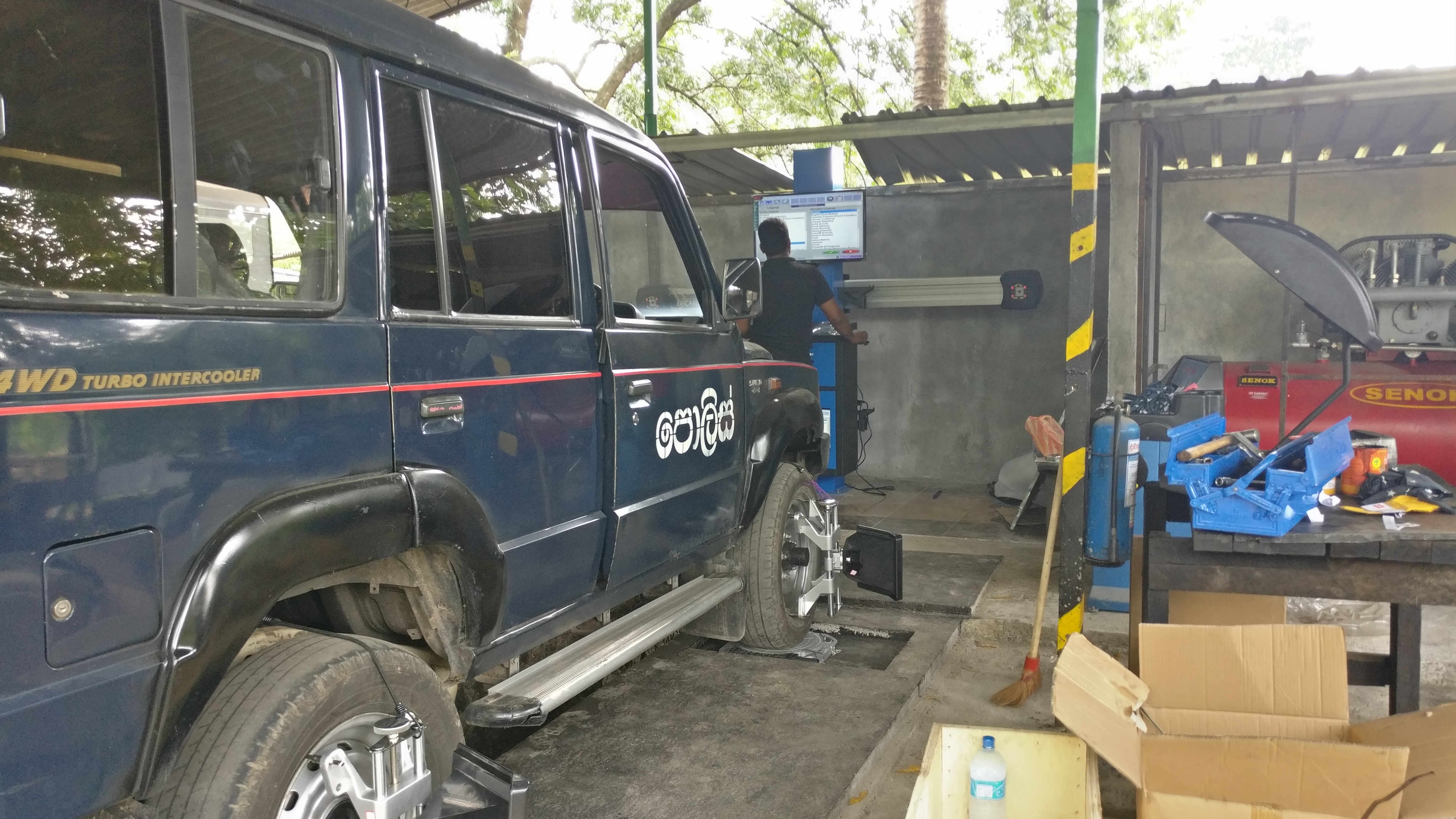 Alignments, Balancers, Tyre changers & Air Compressors for Police Transport & training - Image 1